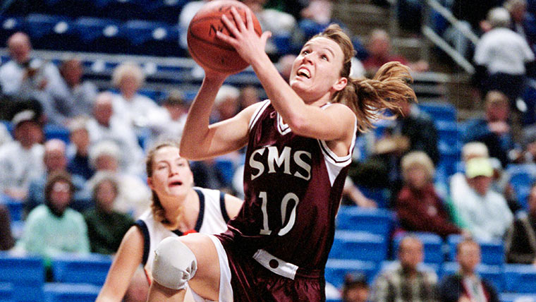 Jackie Stiles playing during her career with the Lady Bears.