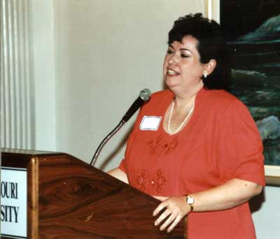 Kathy Davis making comments at the 1999 Excellence in Advising Award Reception