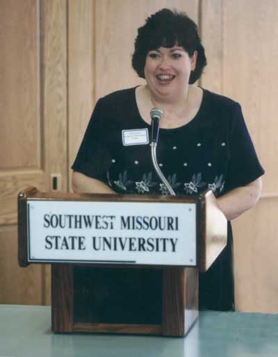 Kathy Davis making comments at the 2001 Excellence in Advising Award Reception