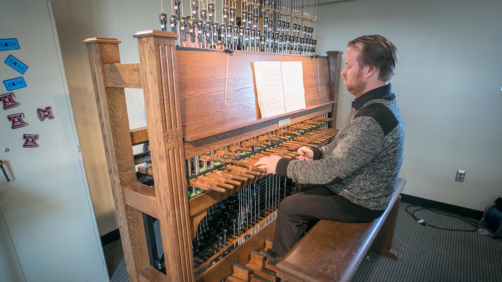 MSU Carillonist Jeremy Chesman plays