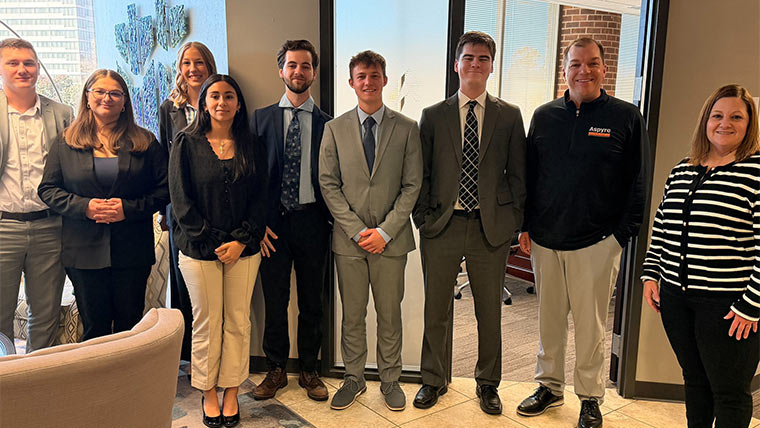 Financial planning students meet with a financial planning professional from Aspyre Wealth Partners.