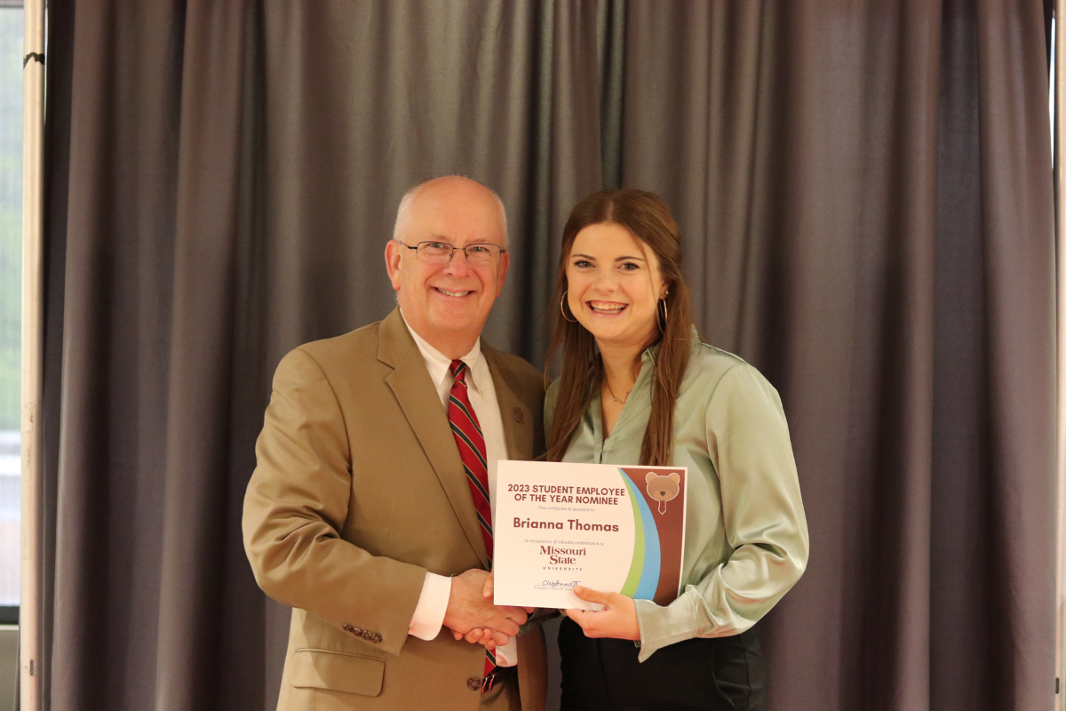 2023 MSU Student Employee of the Year Winner and President Smart